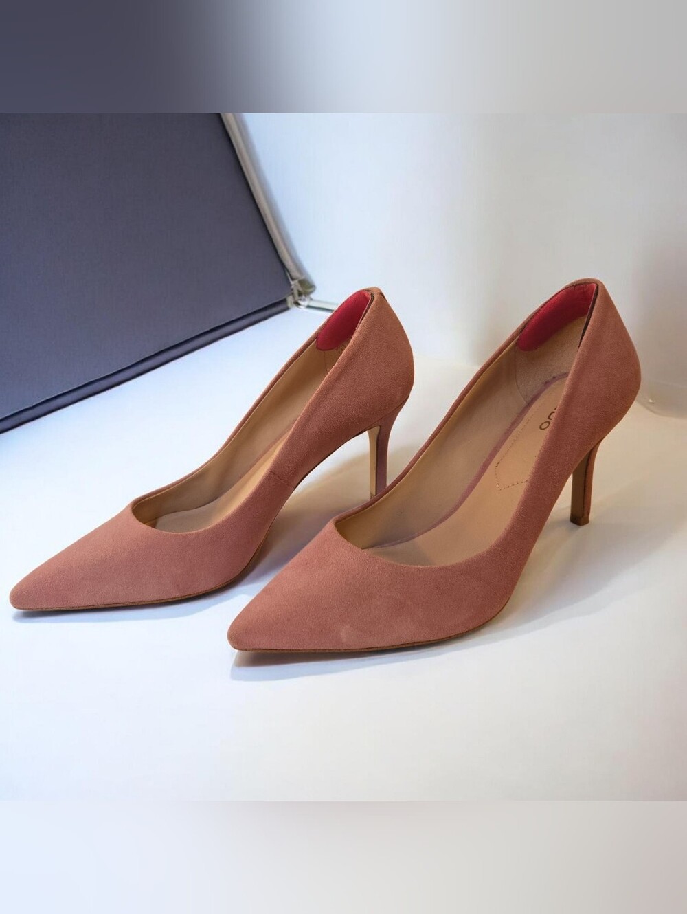 ALDO‎ Genuine Leather Blush Pink Pointed Toe Pumps – Size 7.5